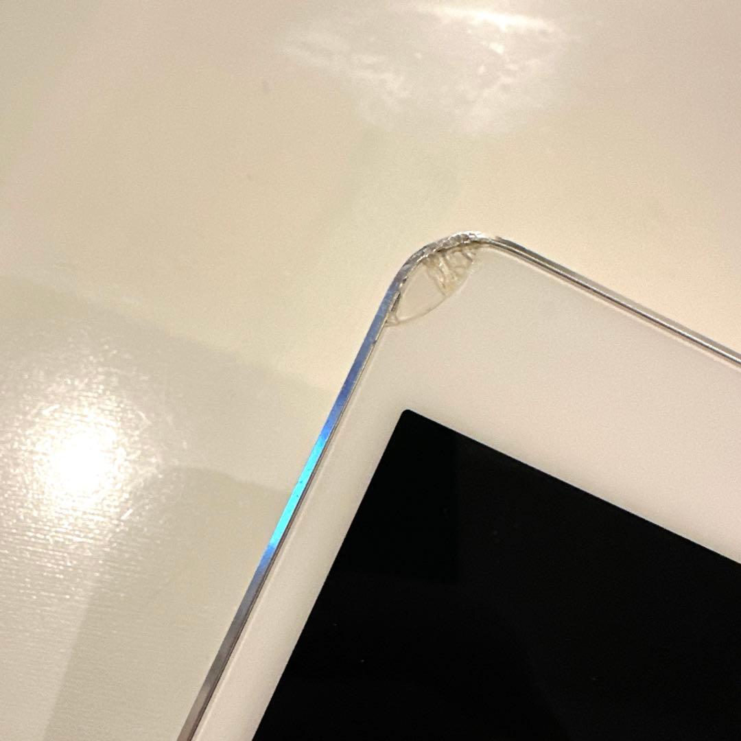 【中古】iPad mini 4 Wi-Fi 128GB シルバー