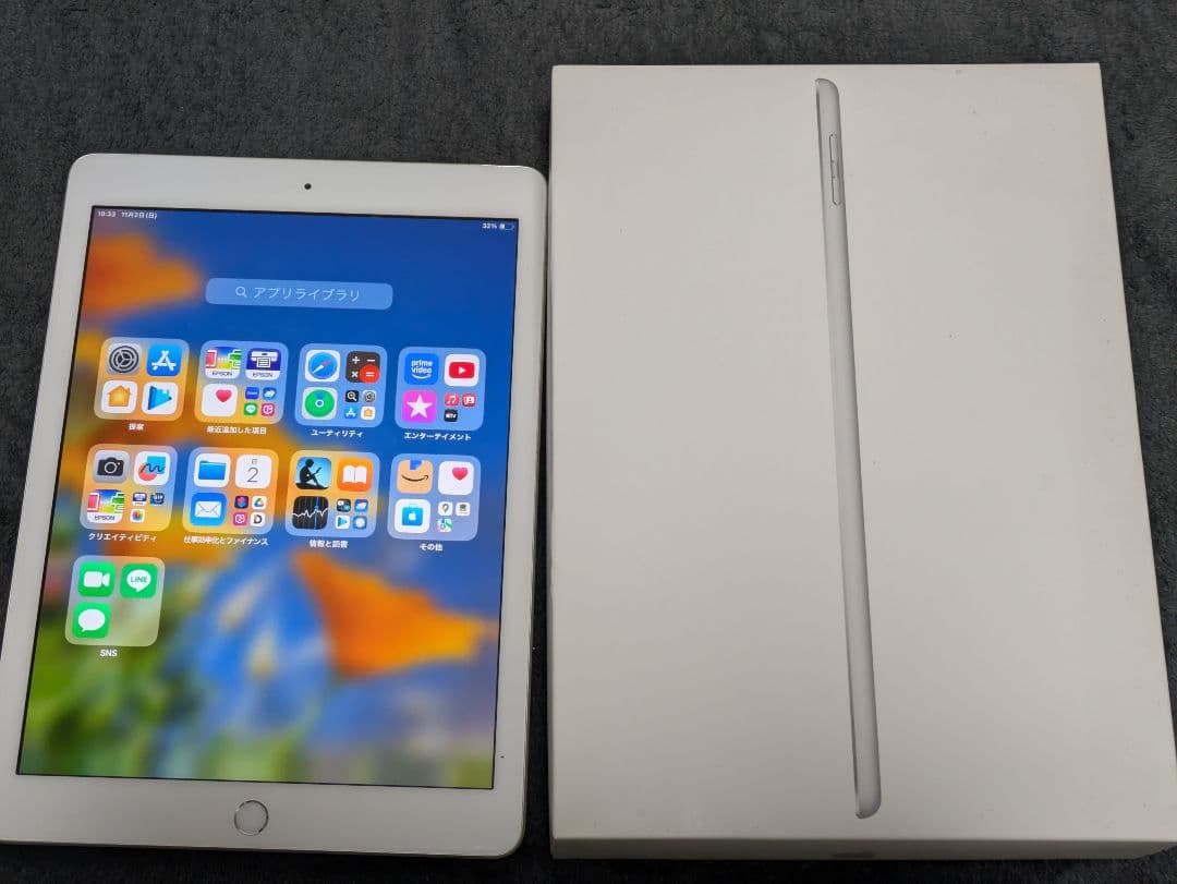 え*ふ様 第6世代 iPad cellular docomo 32GB シルバー