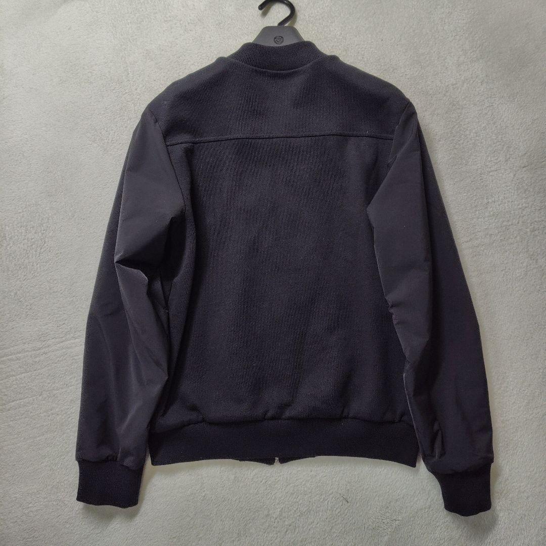 未使用に近い 現行 ヒューゴボス ブルゾン 異素材 切り替え 中綿 刺繍