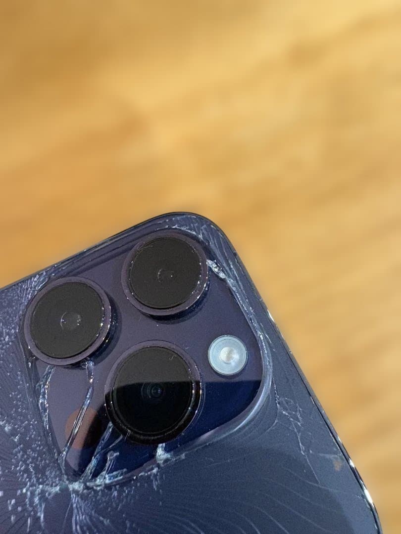 【背面割れ】Apple iPhone 14 Pro 本体　【ジャンク品】