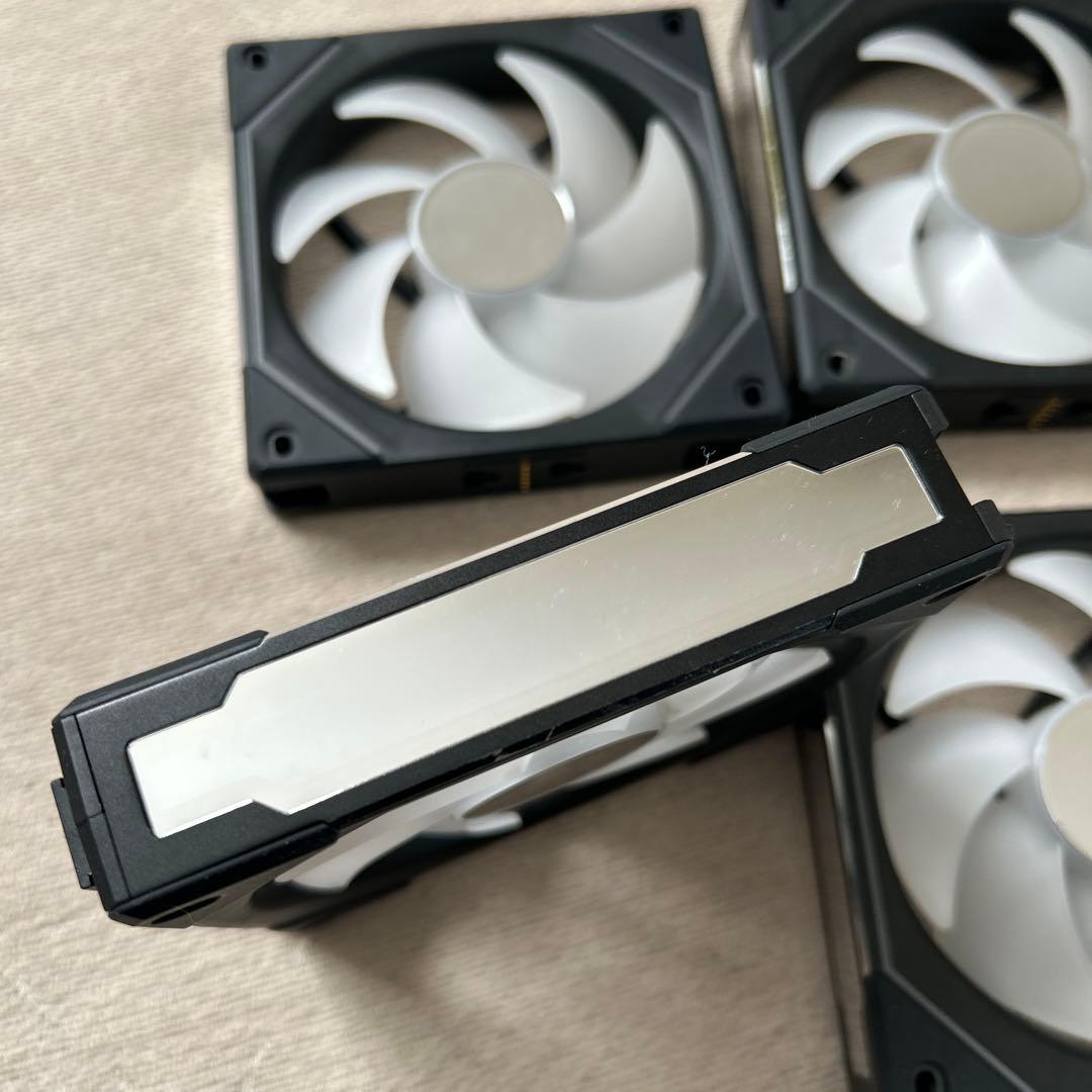 Lian Li UNI Infinity 120mm ケースファン