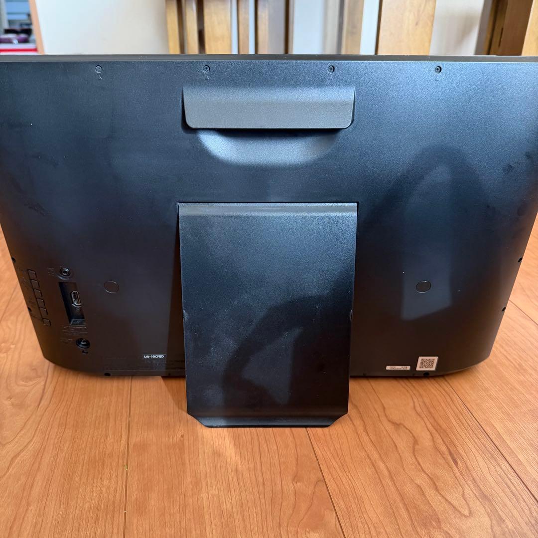 Panasonic 19インチ液晶テレビ UN-19CF8D