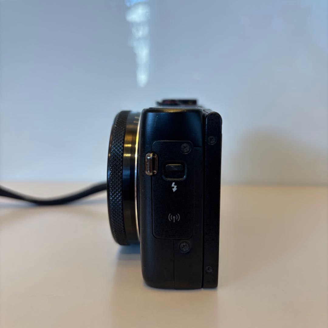 Canon G7 X デジタルカメラ 本体と充電器付き