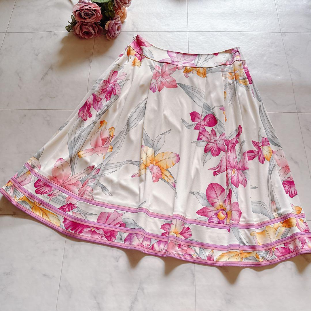 新品同様✨近年モデル レオナール カンカン フレア スカート 花柄