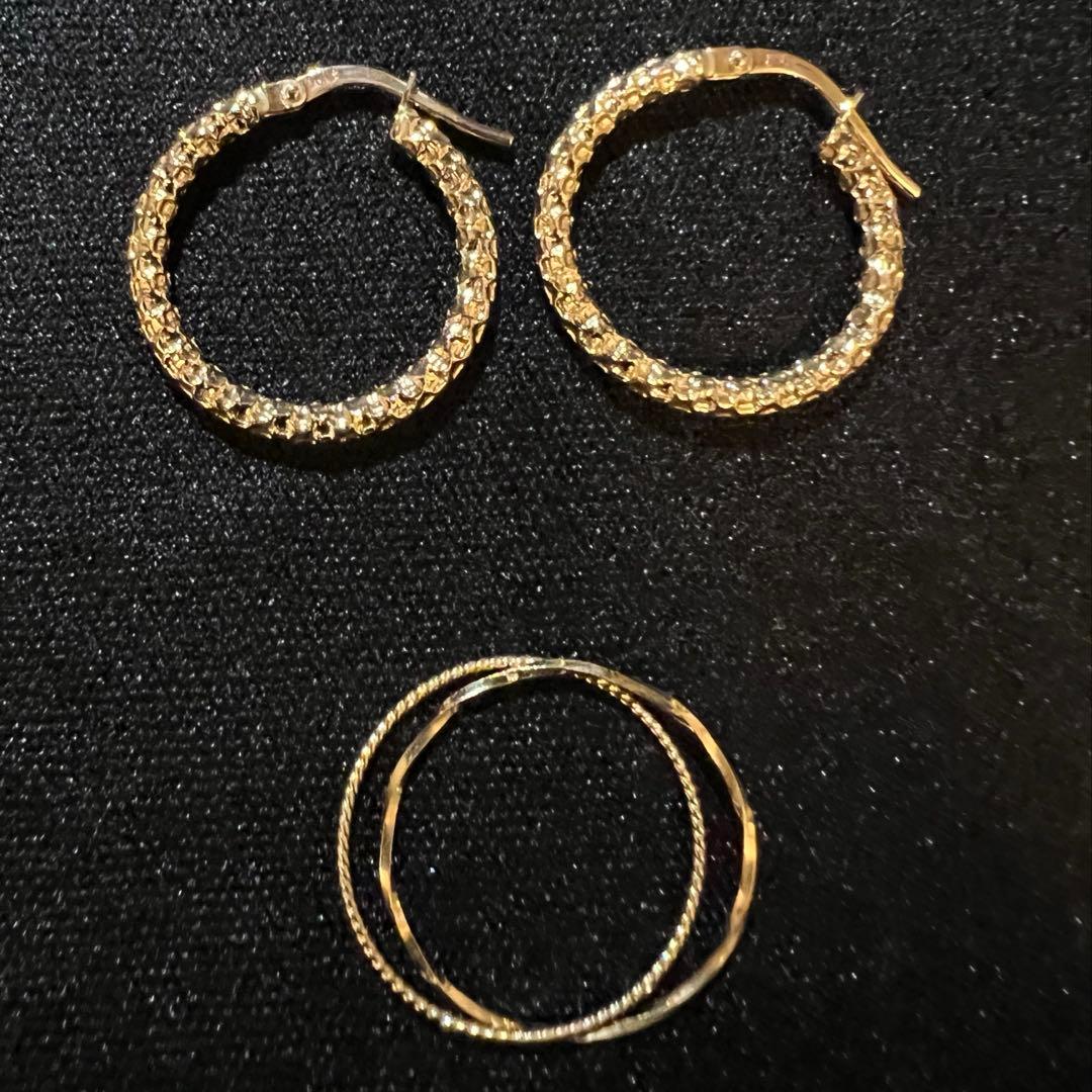 ウノアエレ風 k18 ゴールドツイストフープピアス - メルカリ