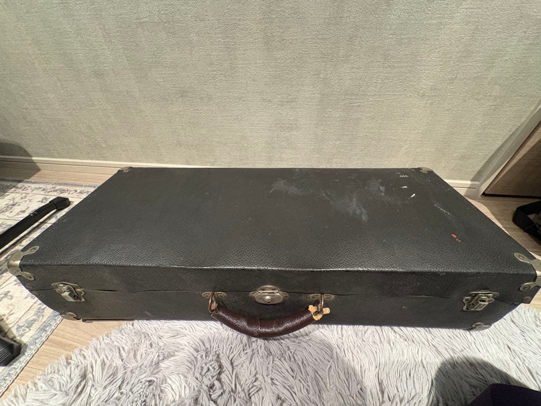 C Melodyサックス サテンシルバー仕上げ インナーゴールELKHART - メルカリ