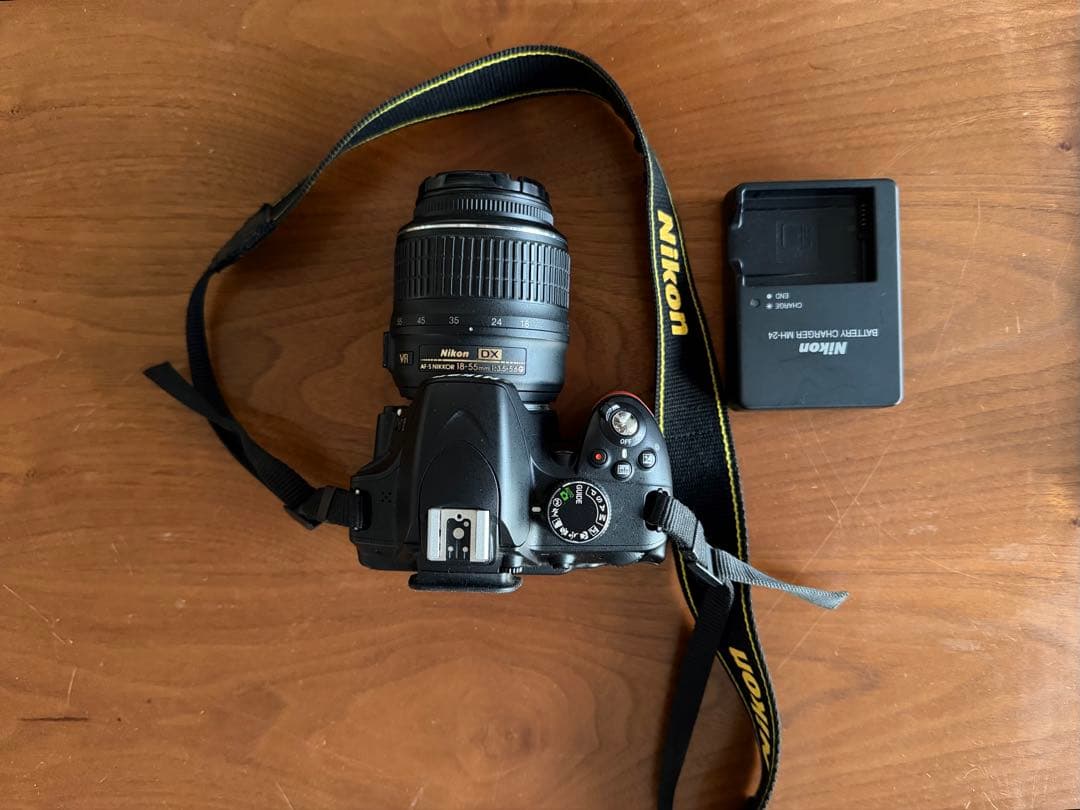 Nikon D3400 デジタル一眼レフカメラ 18-55mmレンズ付き