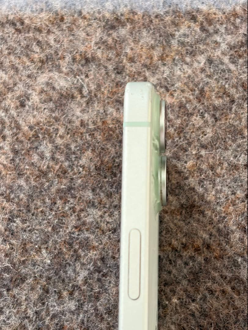 【画面割れのため破格】iPhone 15 256GB simフリー　動作確認済み