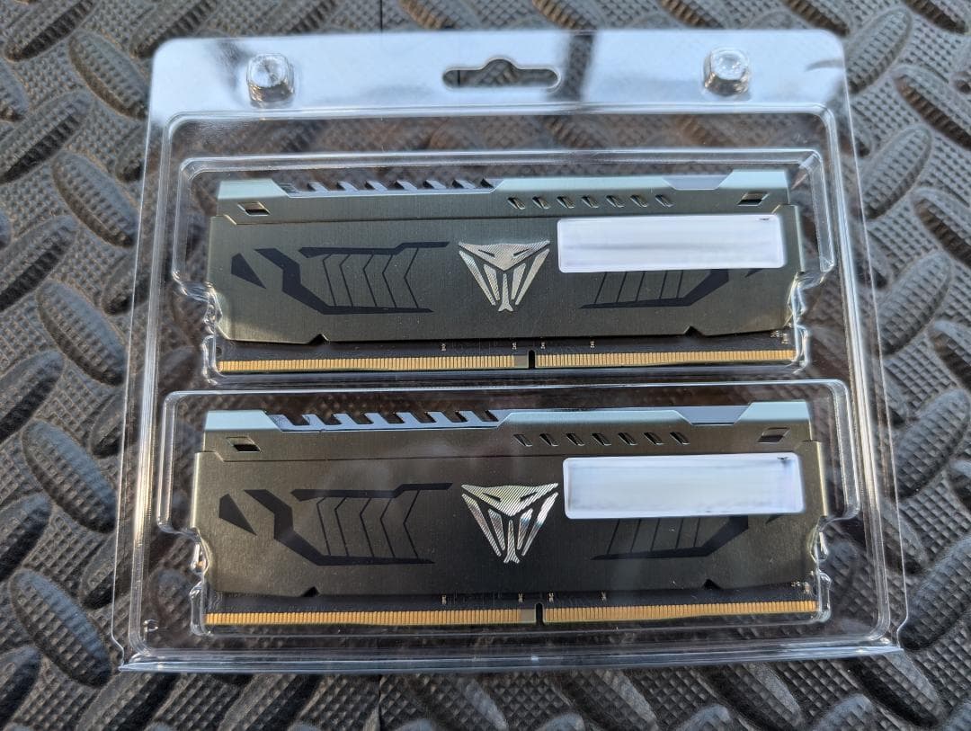メモリー Patriot Viper Steel DDR4 64GB(32GBx2)