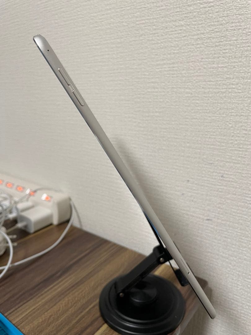 【即日発送】iPadAir2 シルバー 128GB