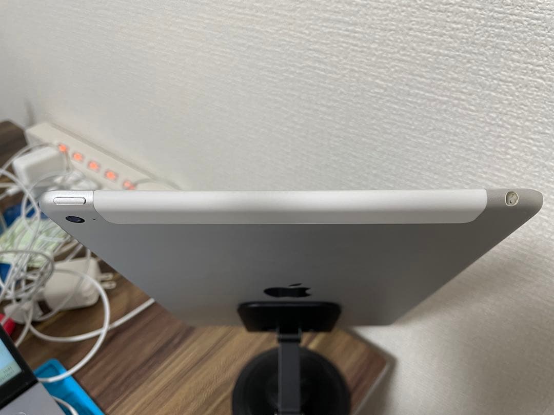 【即日発送】iPadAir2 シルバー 128GB