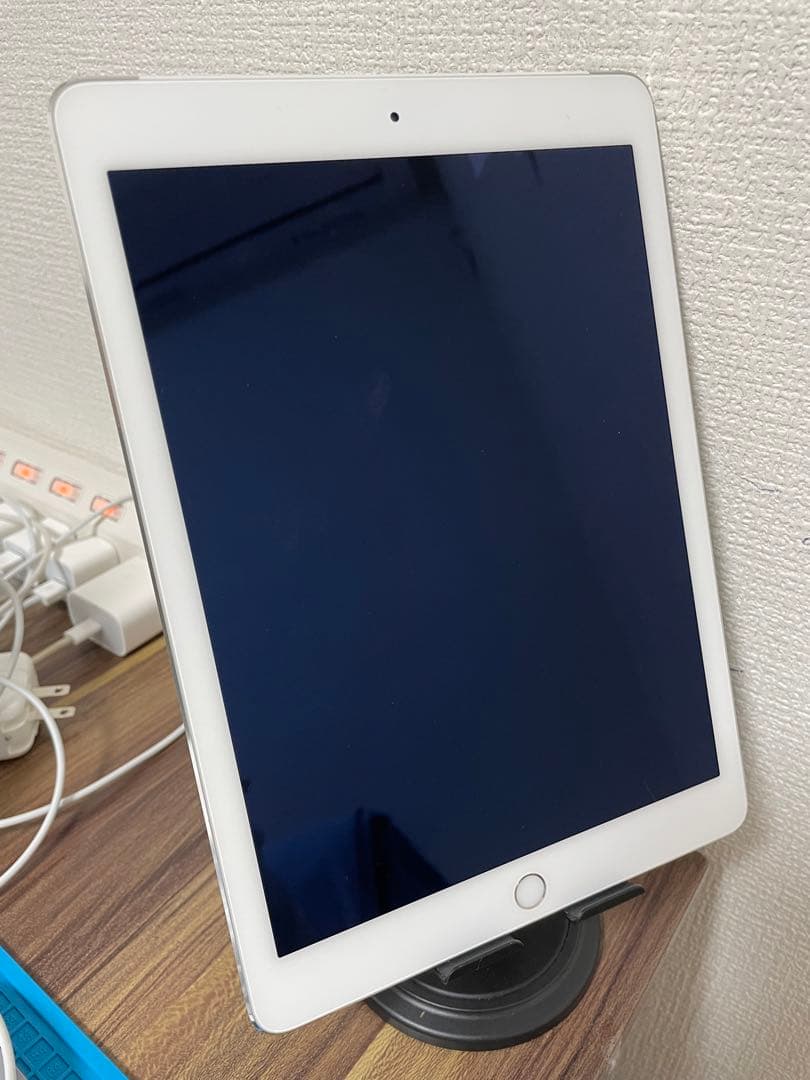 【即日発送】iPadAir2 シルバー 128GB