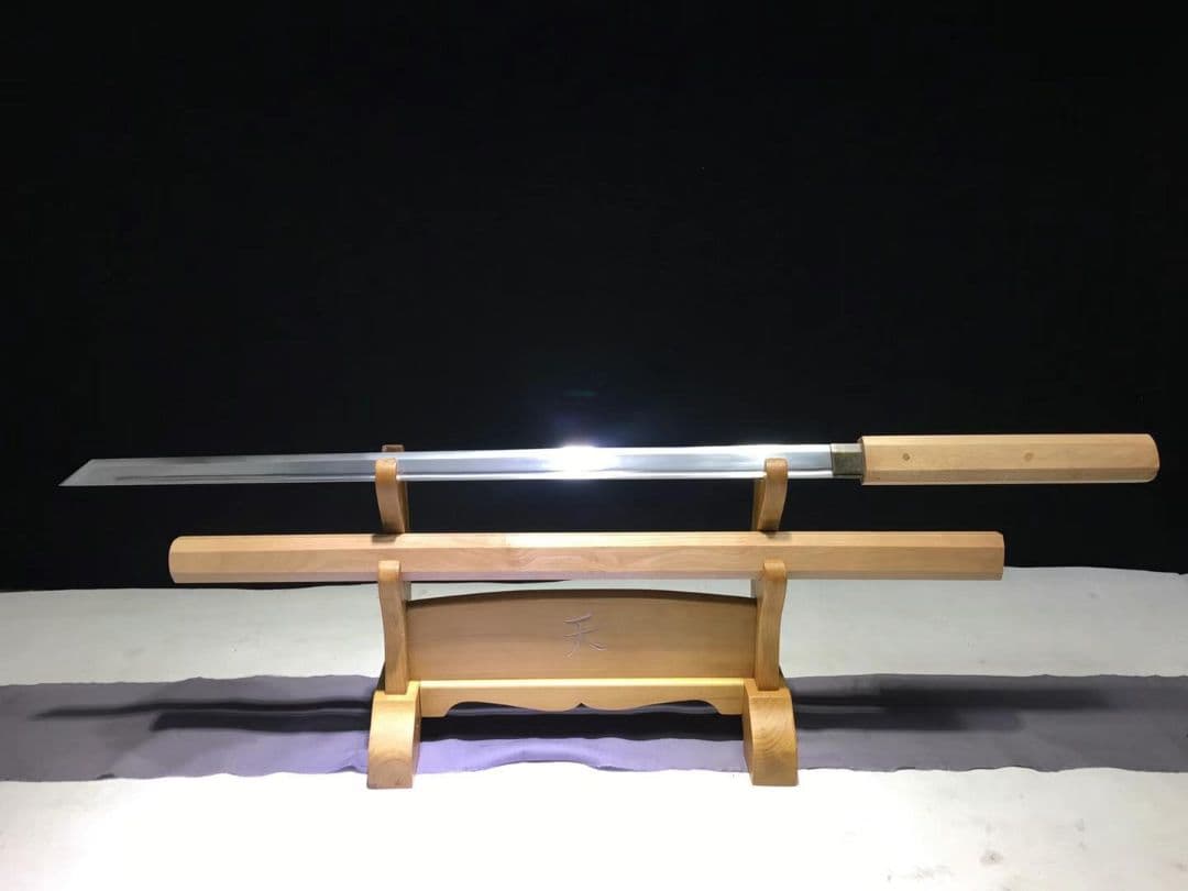 八角高性能居合刀  武具　刀装具　日本刀　模造刀　居合刀 しのびやオリジナル刀剣 斉藤一拵え 鬼神丸国重 刀袋付 模造刀｜【公式