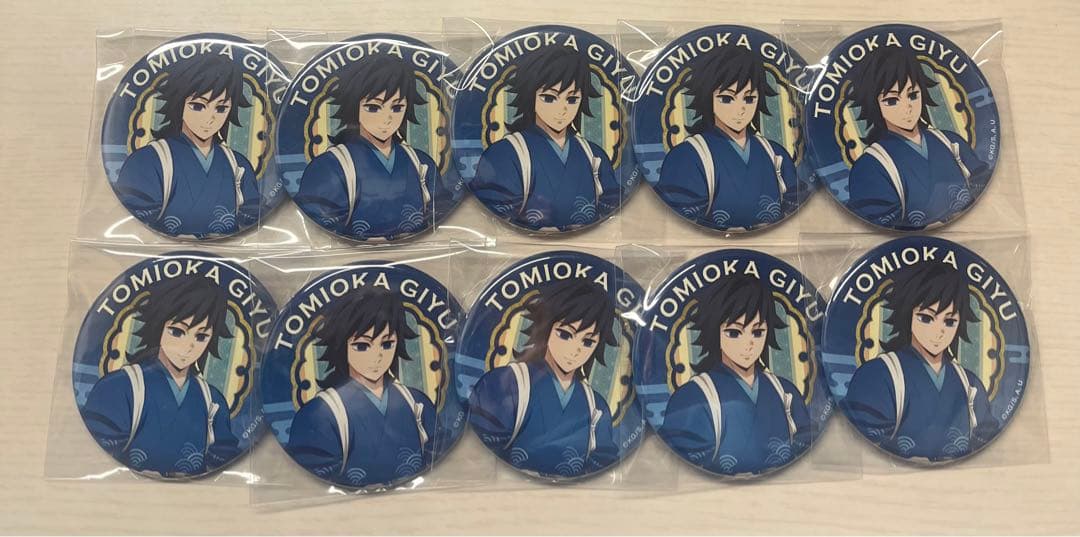 鬼滅の刃 セブンイレブン セブン 缶バッジ 冨岡義勇 鬼滅の刃 セブンイレブン セブン 缶バッジ 冨岡義勇 鬼滅の刃 セブン