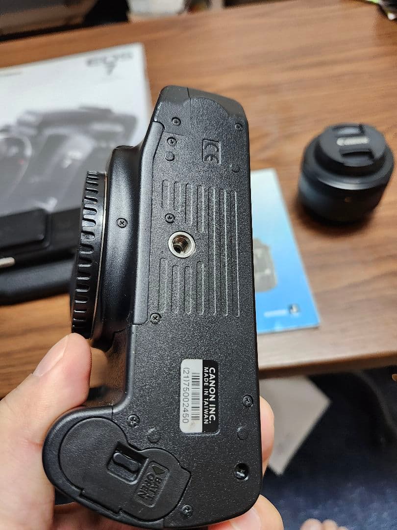 Canon EOS 7 50mm 1.8　バッテリーパック・カタログ付き