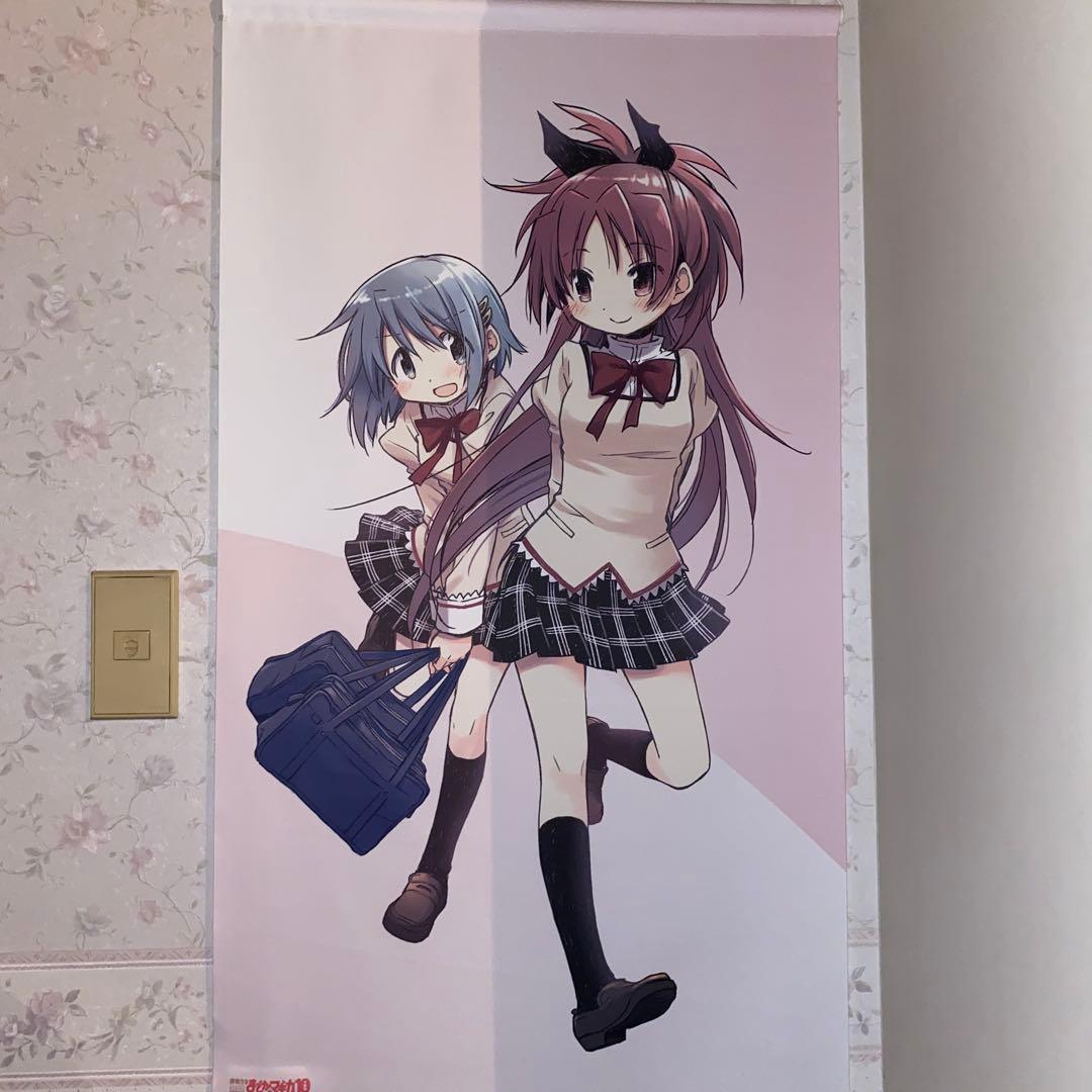 まどマギ展 蒼樹うめ イラストビッグタペストリーC - メルカリ