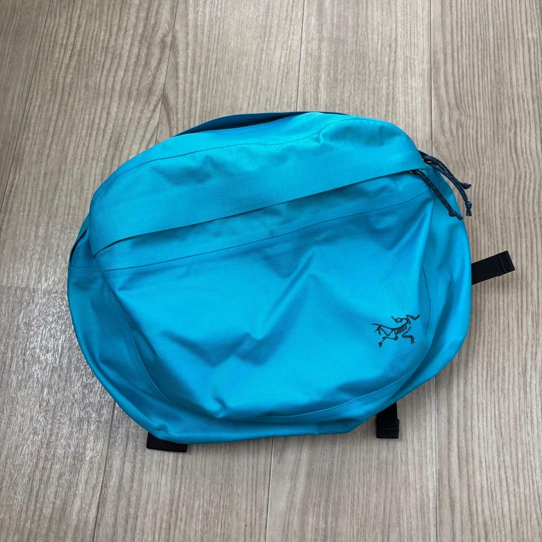 希少ヴィンテージARC'TERYX LUNARA10ボディバッグ Arc'teryx Lunara 10 | Shoulder bags | Varuste.net English