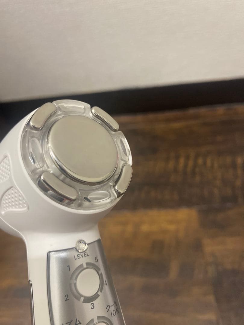 Parfait Luxe 美顔器 EMS 冷温ケア クレンジング 多機能モデル