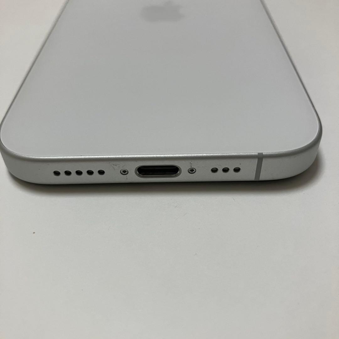 【美品】iPhone16 256GB ホワイト　スマホ　simフリー