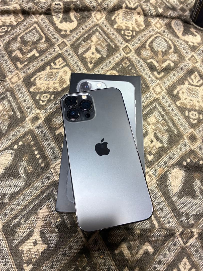 Apple iPhone 13 Pro Maxグラファイト 本体