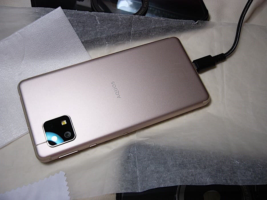 携帯電話本体 AQUOS sense4 basic