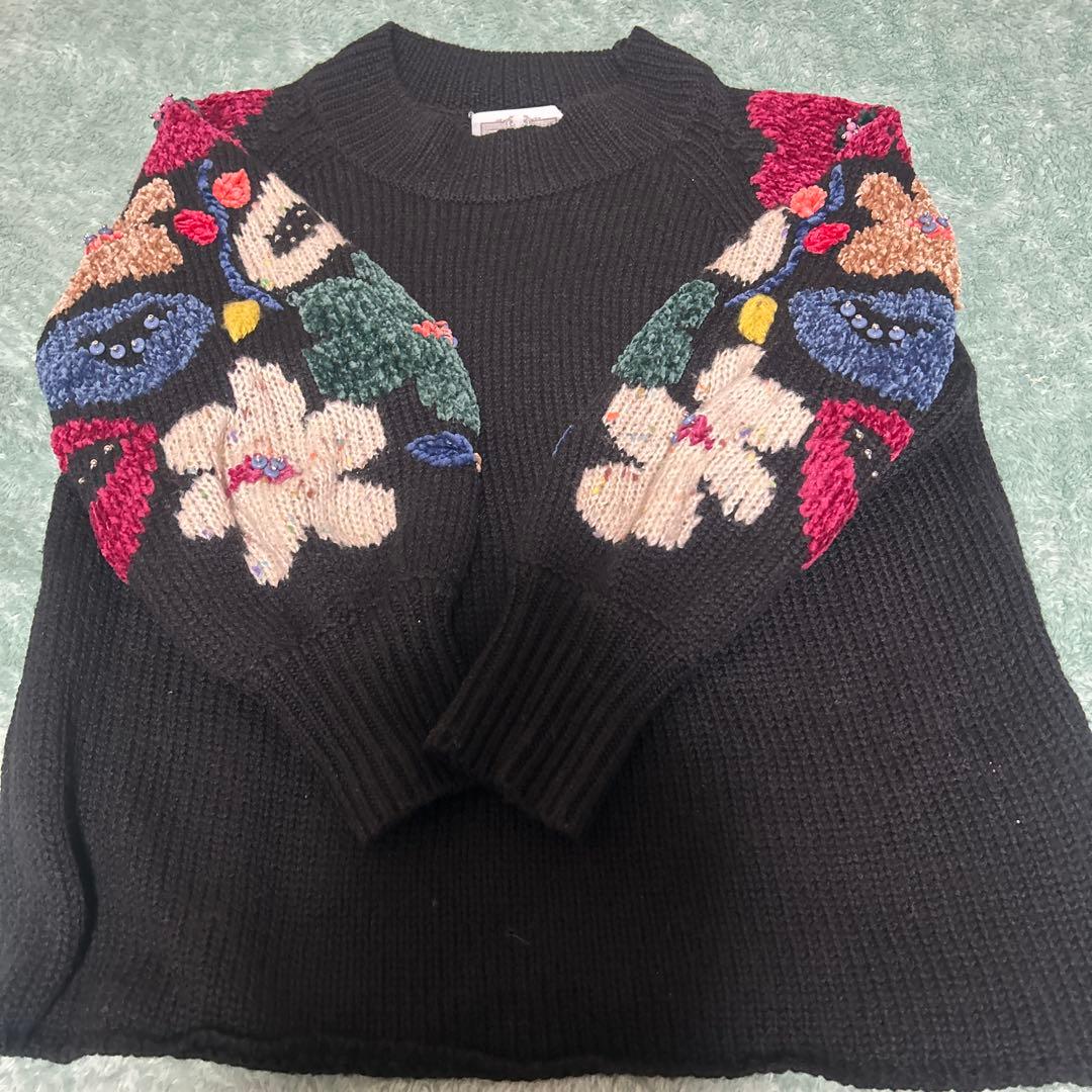 ビアズリー BEARDSLEY 花ジャガードニット 黒 花刺繍 美品 - メルカリ