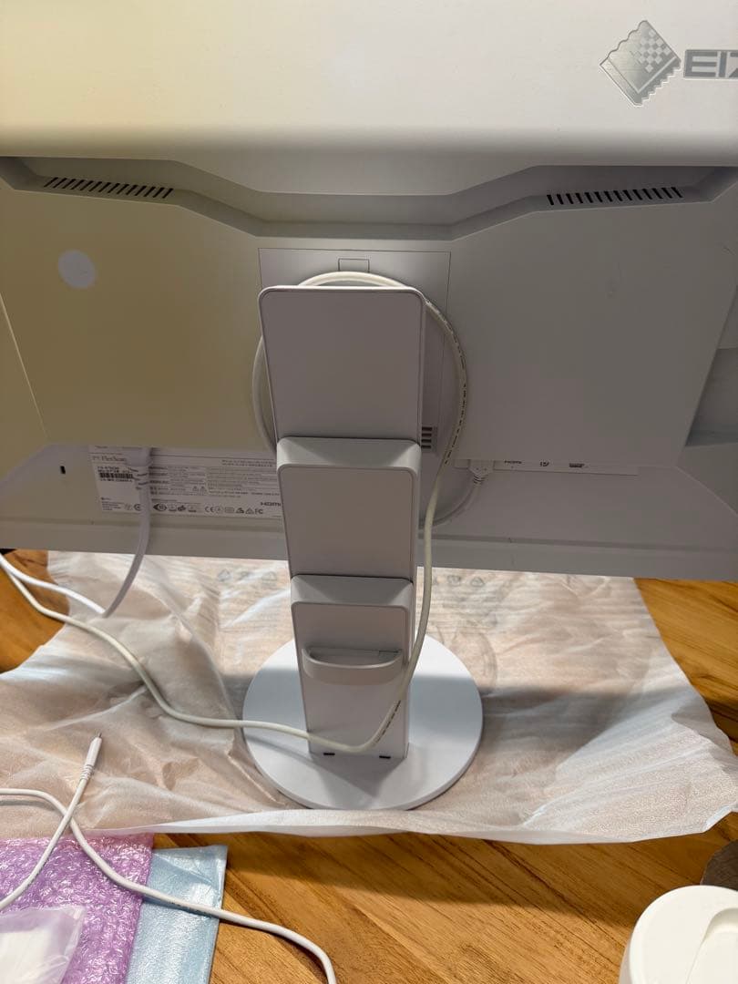 EIZO FlexScan EV3285-WT 31.5インチ 4Kモニター