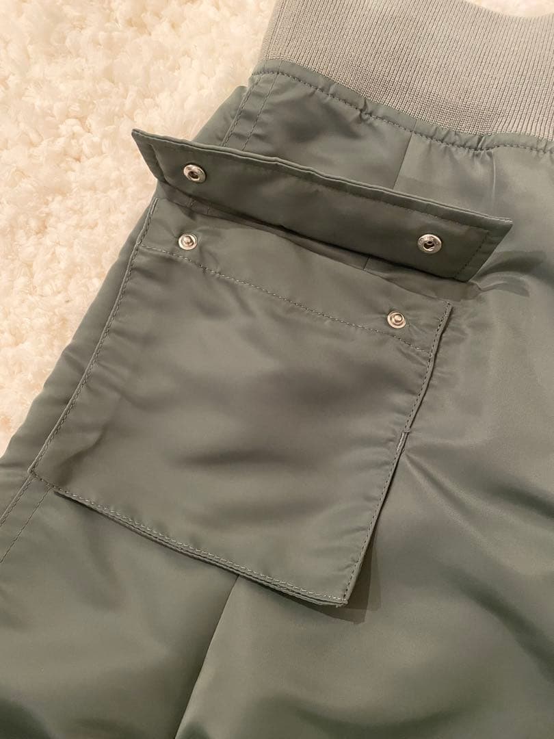 お値下げ！美品 sacai カーキ アシンメトリー カーゴスカート サイズ1