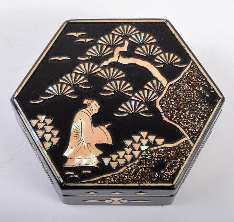茶道具 源陵香作 青貝螺鈿 六角松人物図 香合 共箱 V 3573 - メルカリ