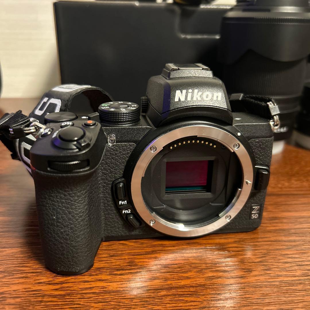 Nikon z50 ダブルズームレンズキット ミラーレス 一眼 APS-C機