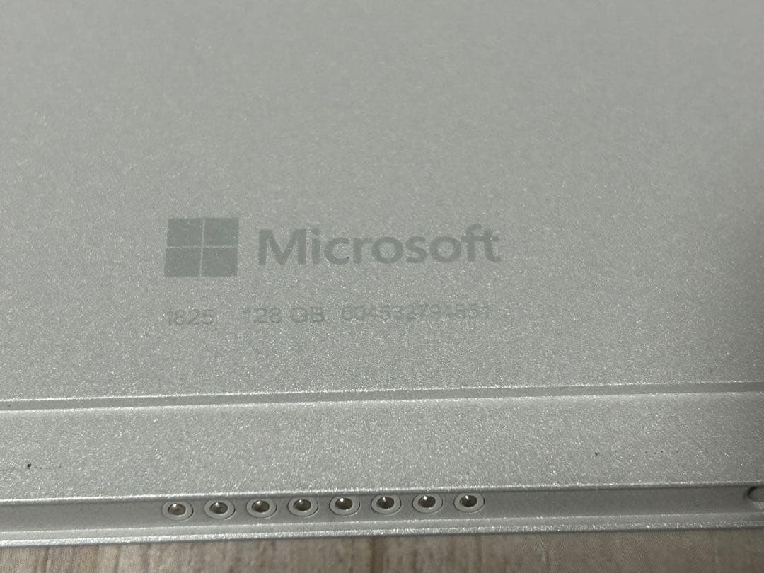 Microsoft Surface GO（第一世代）