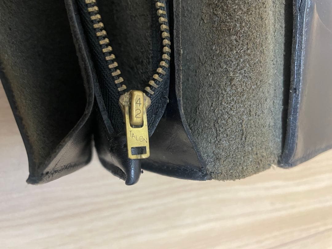 HTC 長財布 スタッズ USA製 TALONジップ - メルカリ