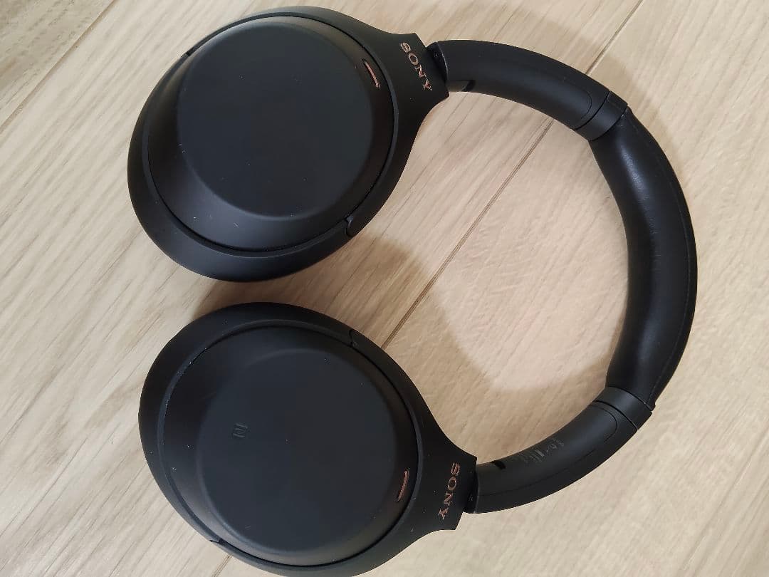 SONY　WH-1000XM4　ワイヤレスヘッドホン ブラック