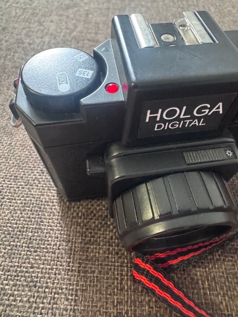 ホルガデジタル　HOLGADIGITAL トイカメラ