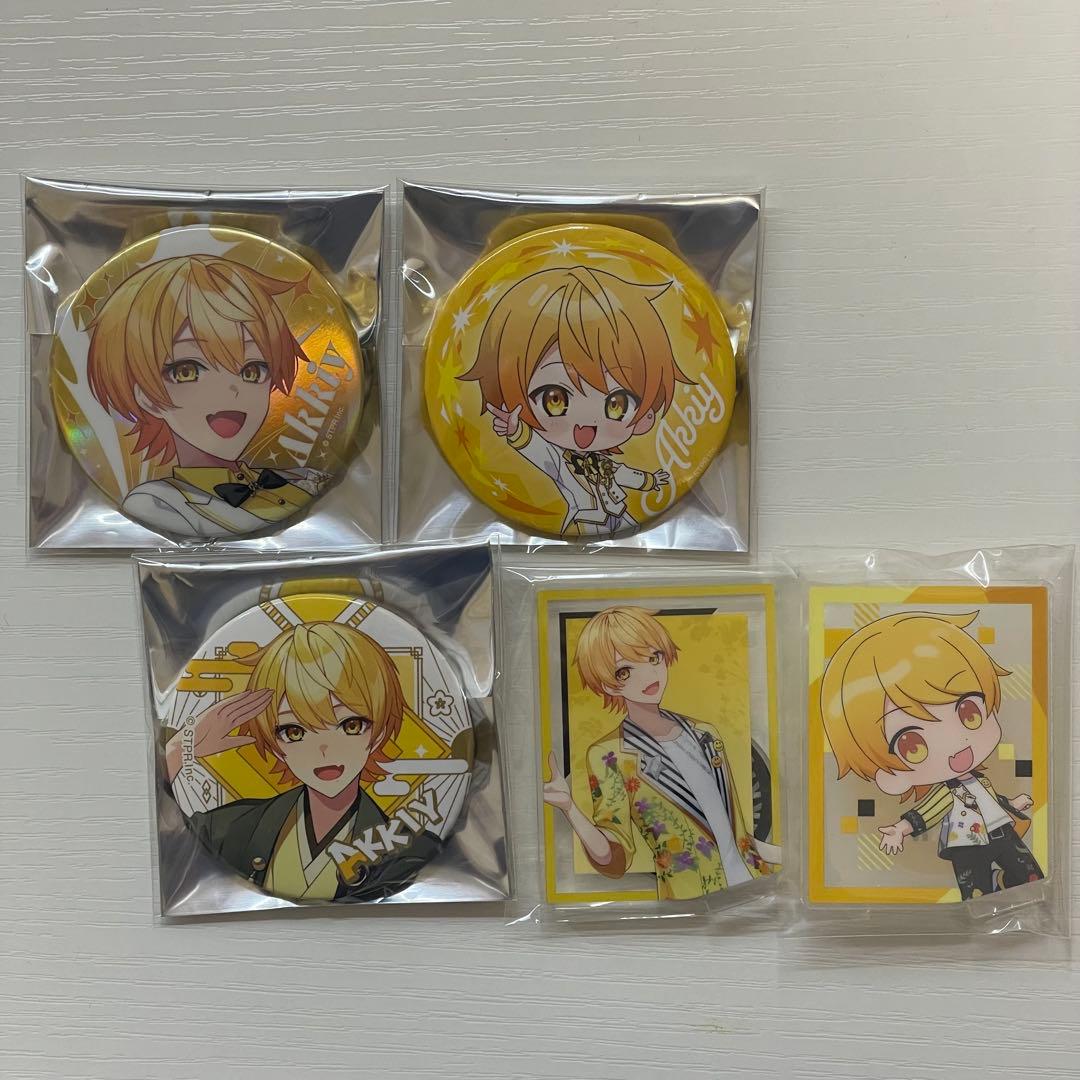 AMPTAK×COLORS あっきぃ 3周年缶バッジ アクスタ セット - メルカリ