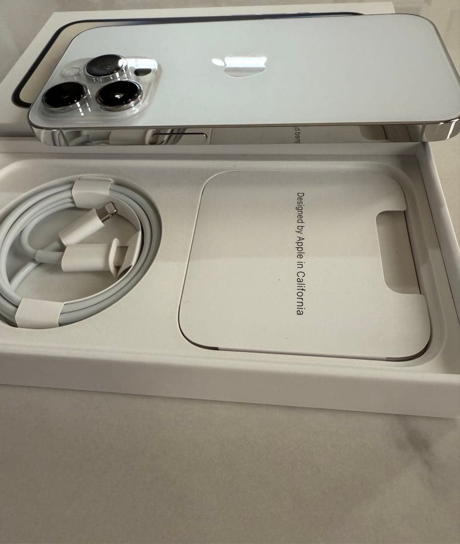 iPhone 14 Pro 256GB シルバー SIMフリー ケース付