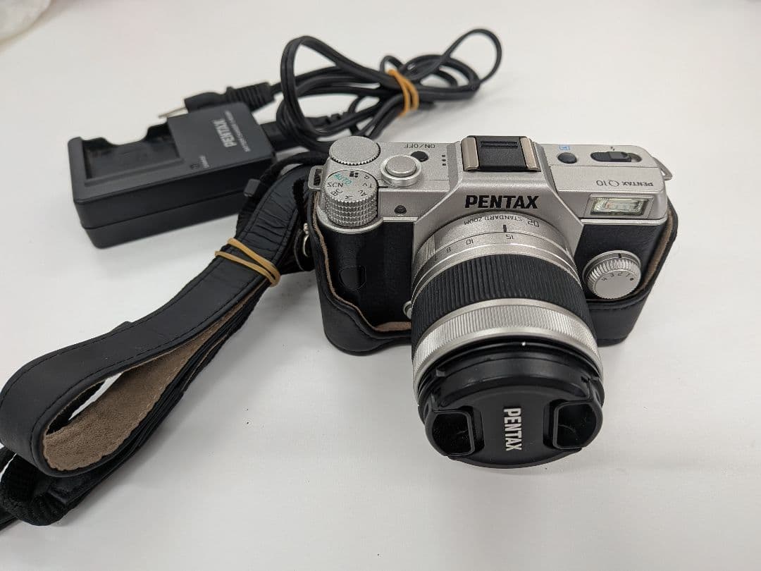 PENTAX Q10 ミラーレス一眼カメラ + 付属品★動作良好