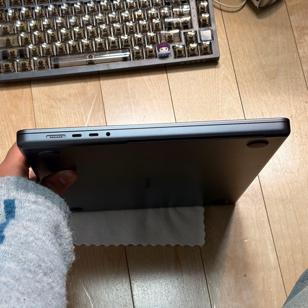 新品同様 MacBook Pro 16インチ M3 Pro 18GB 512GB