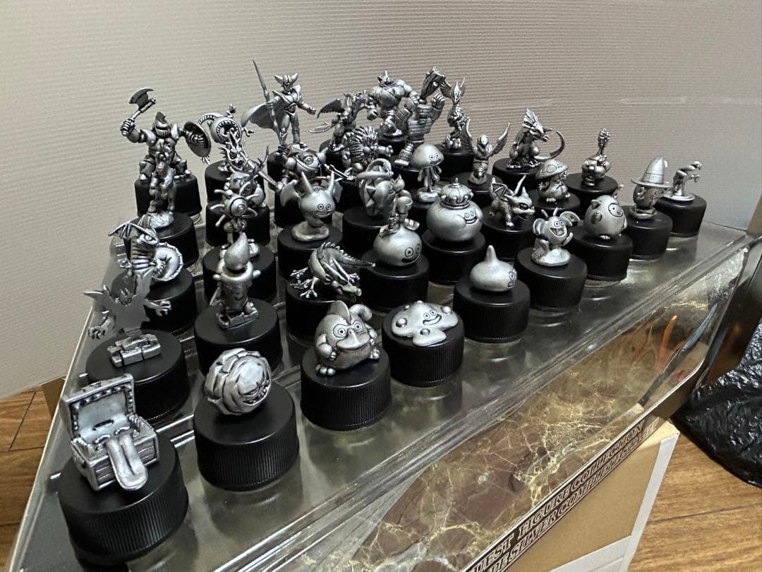 ドラゴンクエストボトルキャップセット(トイザらス限定) - メルカリ