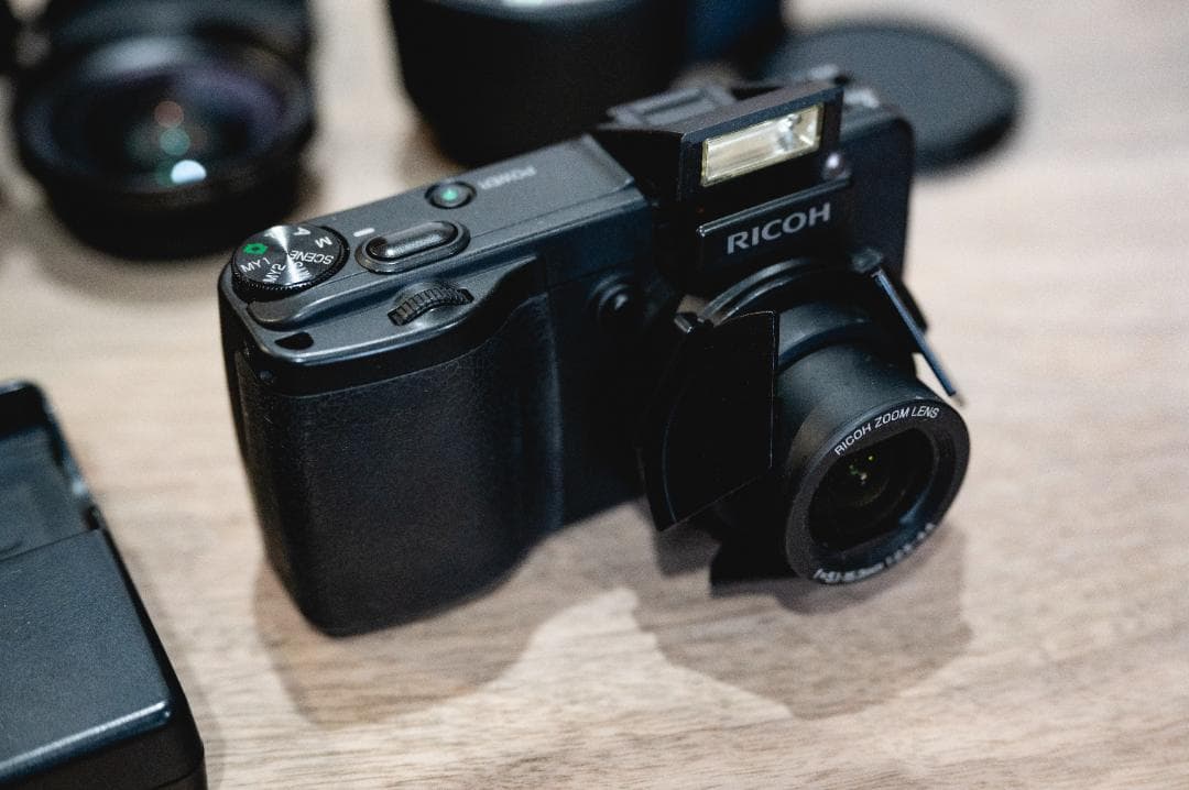 RICOH リコーGX200 オプションレンズ2本付き
