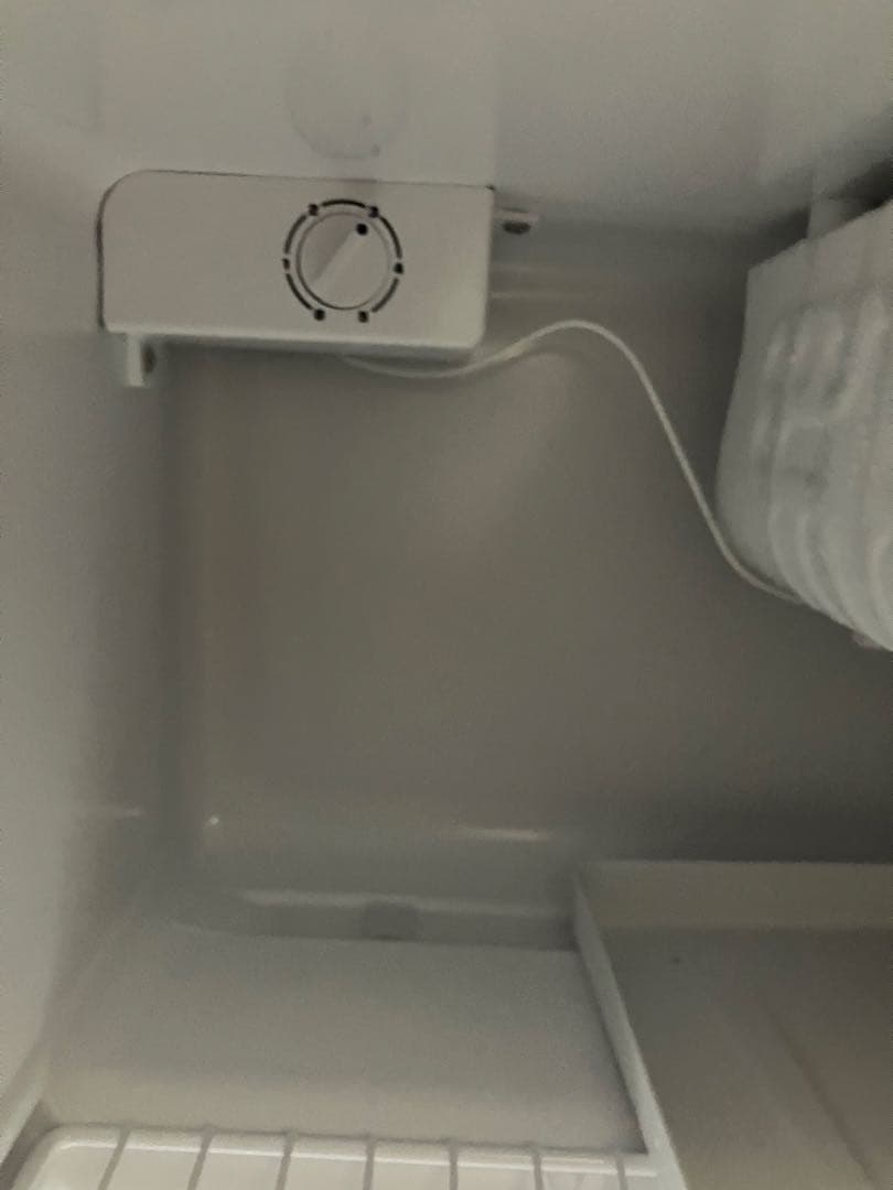 コンパクトホワイト冷蔵庫