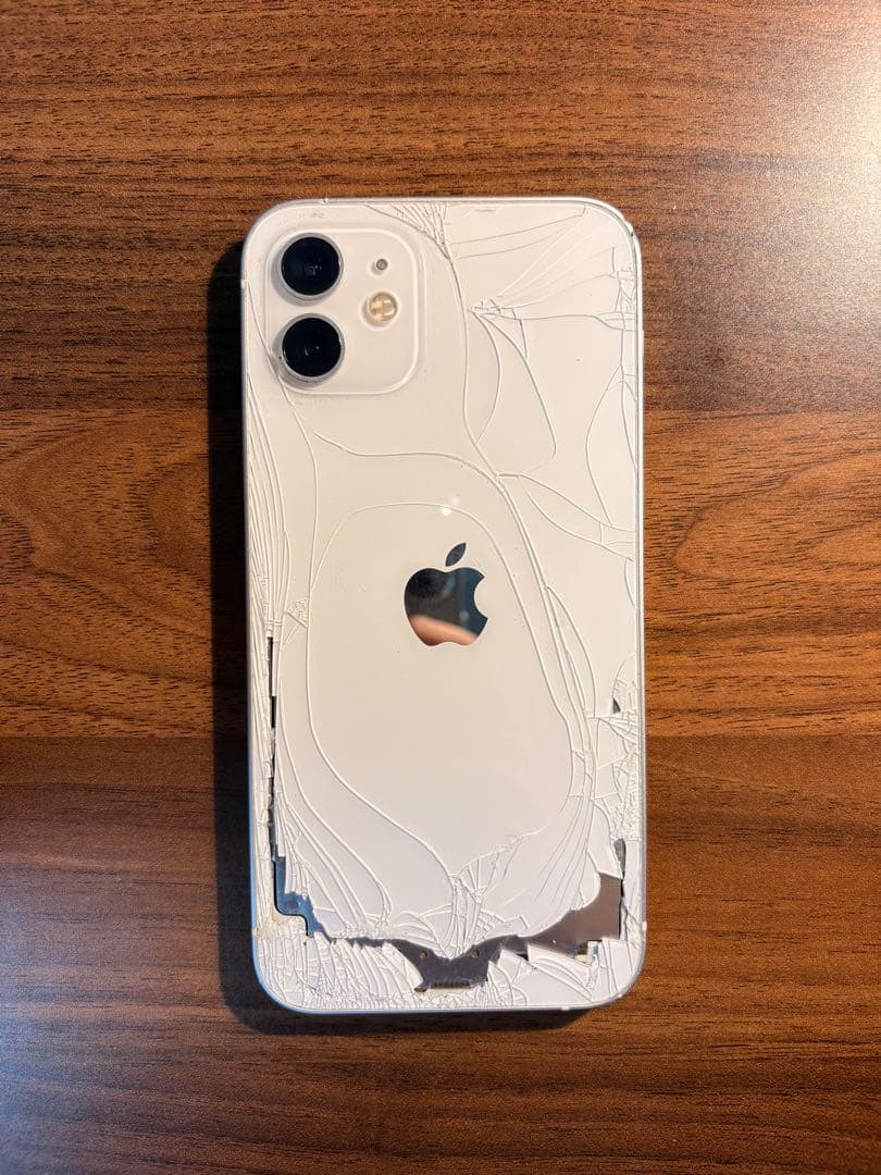 Phone12 64GB ホワイト 背面ひび割れ AppleCare 2030