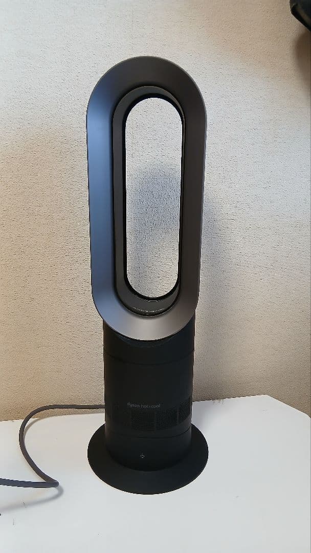 極美品　Dyson　セラミックファンヒーター　ブラック　AM09 2023年製