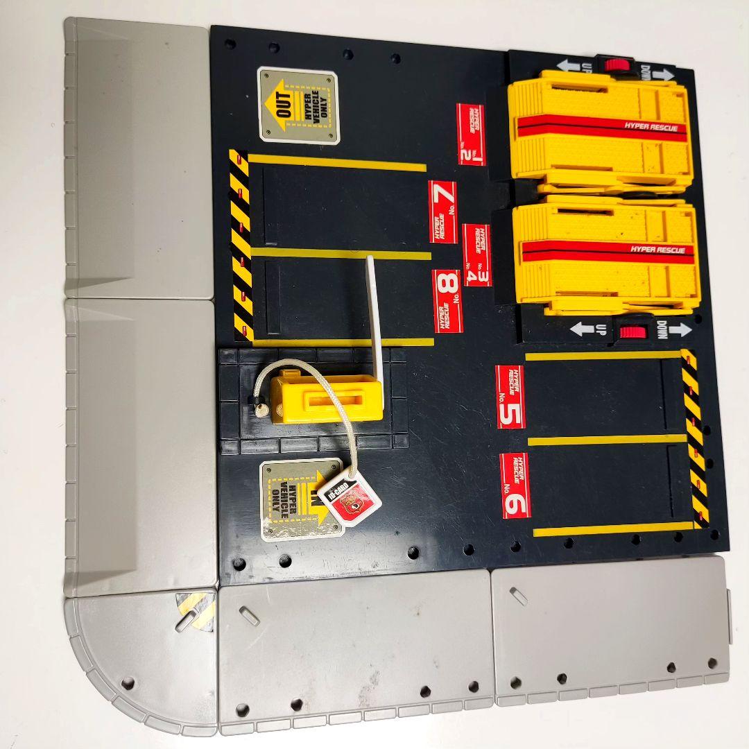 トミカハイパー連結本部小型特殊車両待機ベース - メルカリ