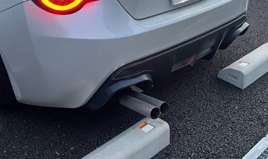 トヨタ86 ZN6 BRZ前期！オリジナルストレートデュアルマフラー