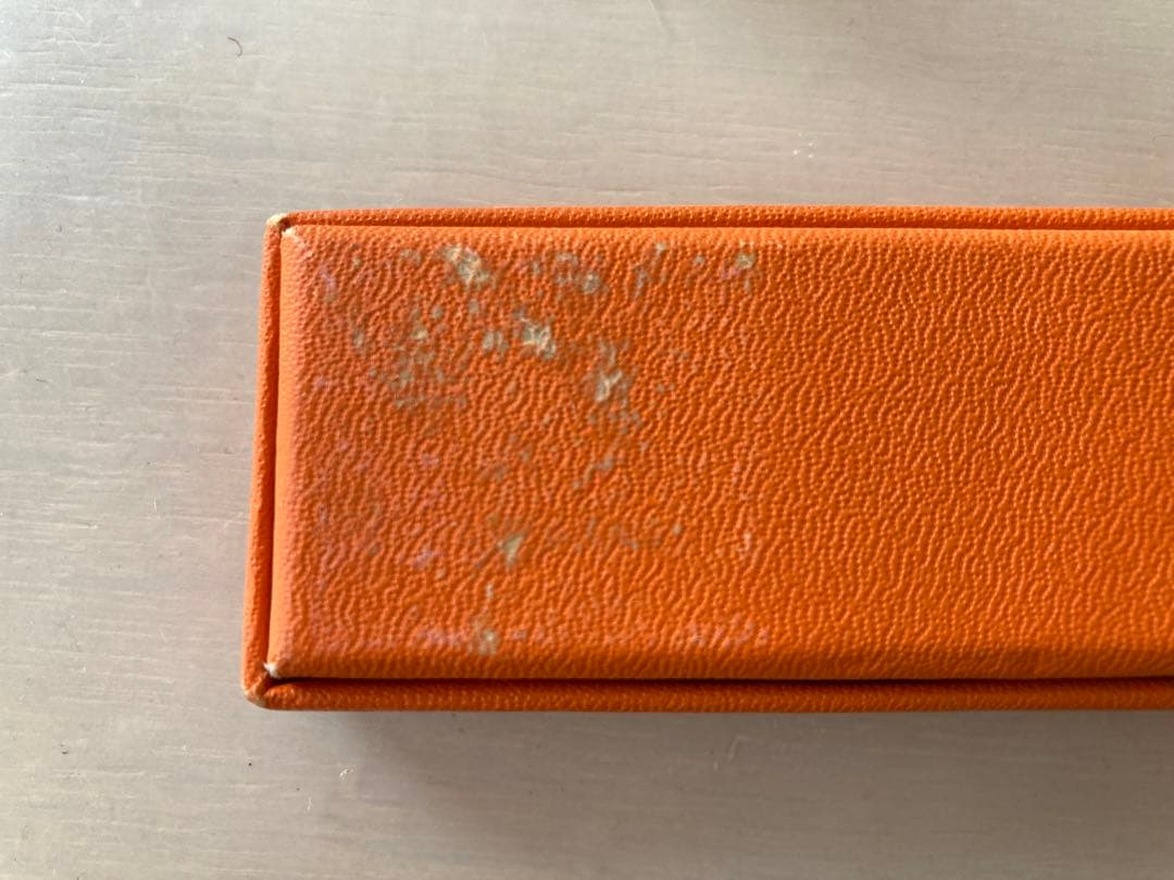 新品未使用　HERMES　エルメス　セリエ　革製　レッド　携帯ストラップ　箱付き