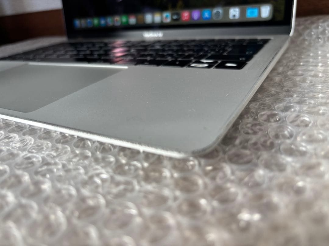 訳あり MacBook Air 13インチ A1932 16GB 256GB - メルカリ
