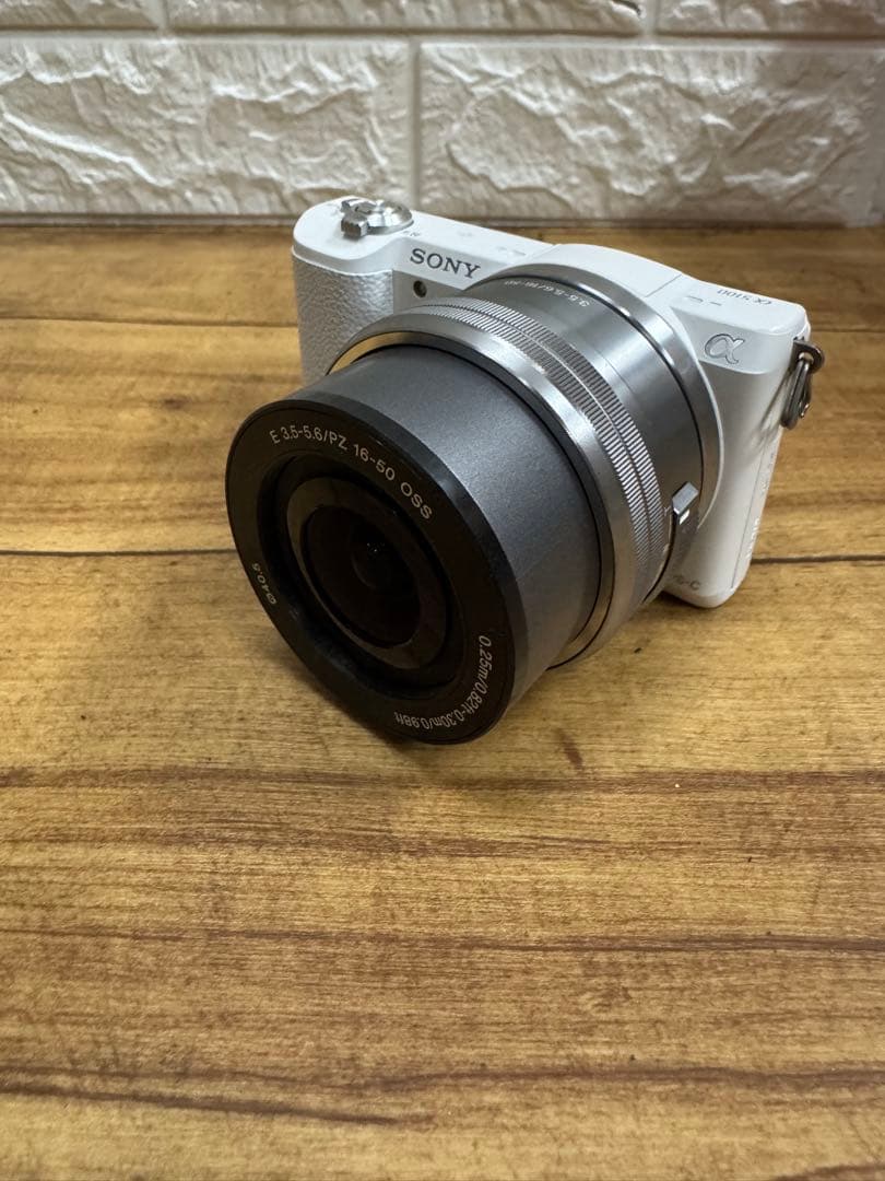 SONY α 5100 ミラーレス一眼カメラ ダブルレンズキット　ホワイト