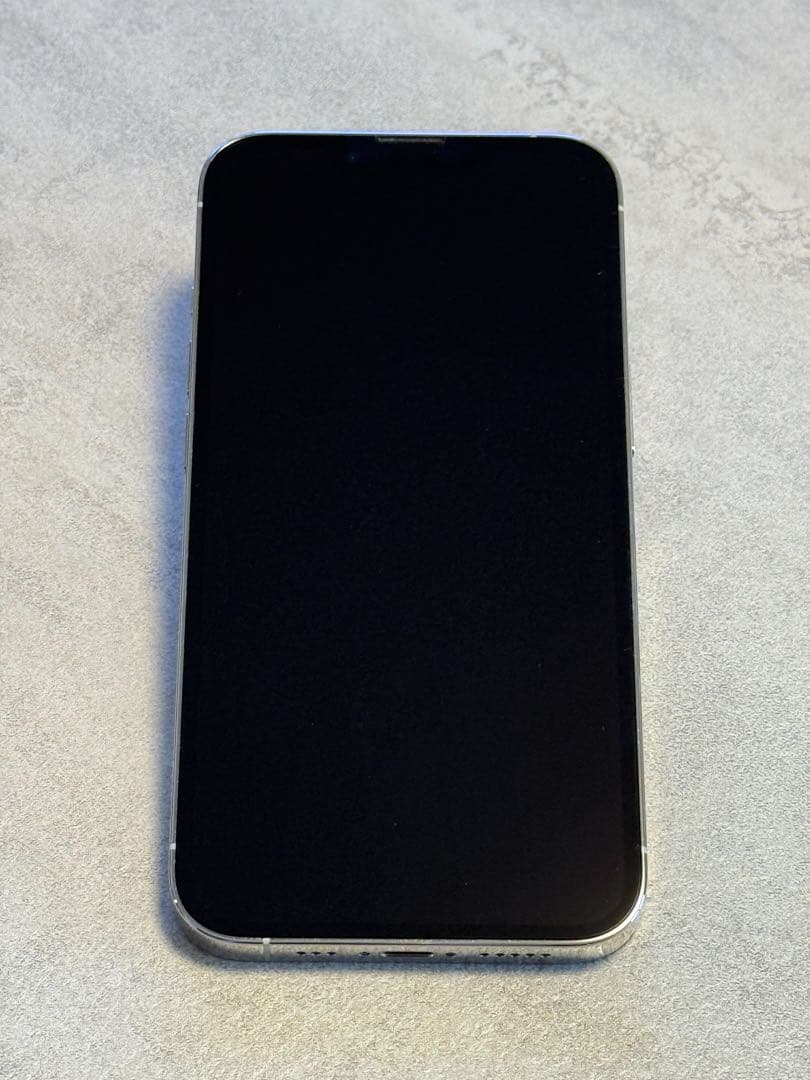 【美品】Apple iPhone 13 Pro シルバー 本体【SIMフリー】