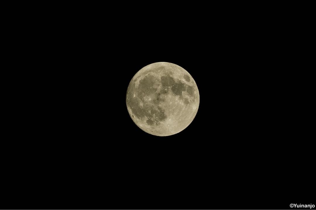 一眼レフ　Nikon D3300 ダブルズームキット